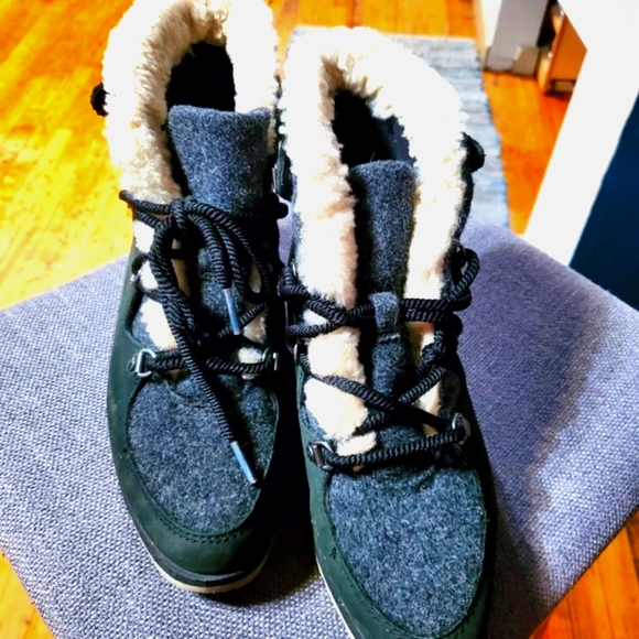 Sorel Sneakerchic Boots - Picture 3 of 9